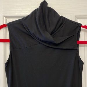 Unique Sleeveless Mock Turtleneck Tank Top black  size small 🇺🇸